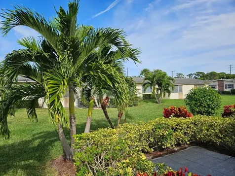 2572 E Emory Drive E West Palm Beach FL 33415