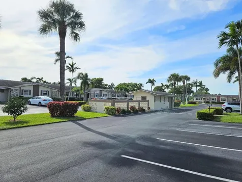 2572 E Emory Drive E West Palm Beach FL 33415