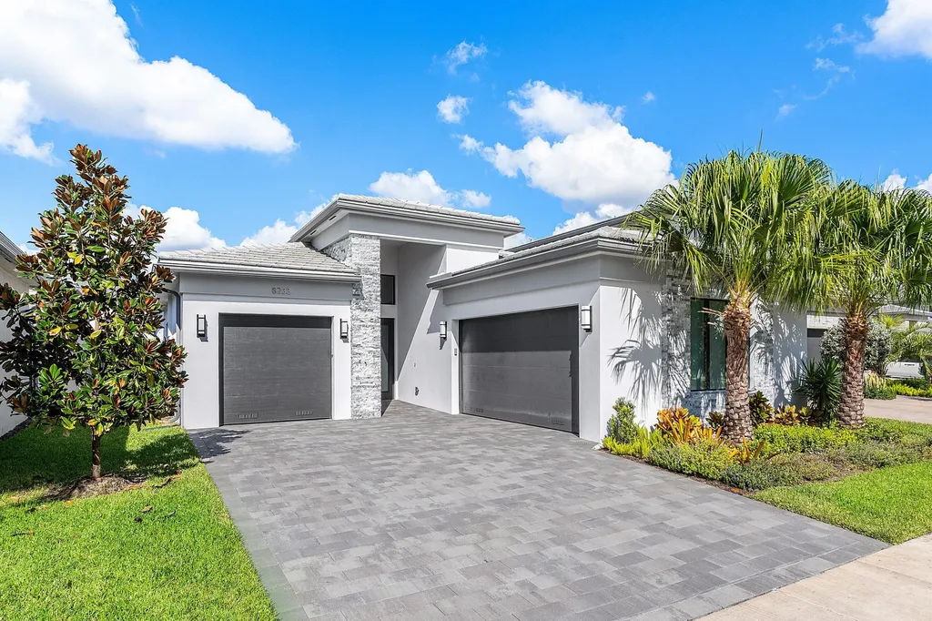 8233 Essex Country Club Drive Boca Raton FL 33434