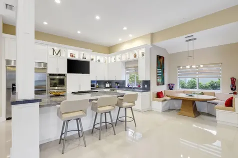 7039 Mandarin Drive Boca Raton FL 33433