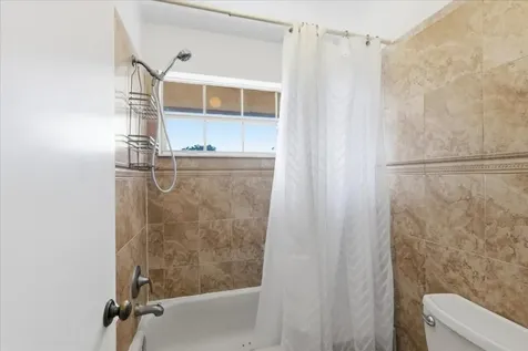 11140 SW 11th Place Davie FL 33324