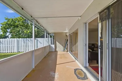 11140 SW 11th Place Davie FL 33324