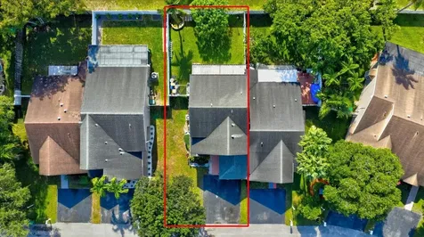 11140 SW 11th Place Davie FL 33324