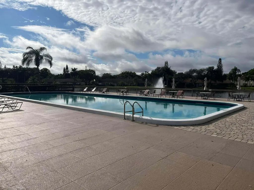 4863 Sable Pine Circle West Palm Beach FL 33417
