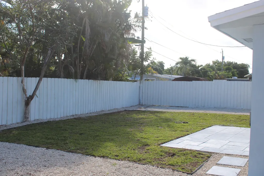 2630 NE 8th Avenue Pompano Beach FL 33064