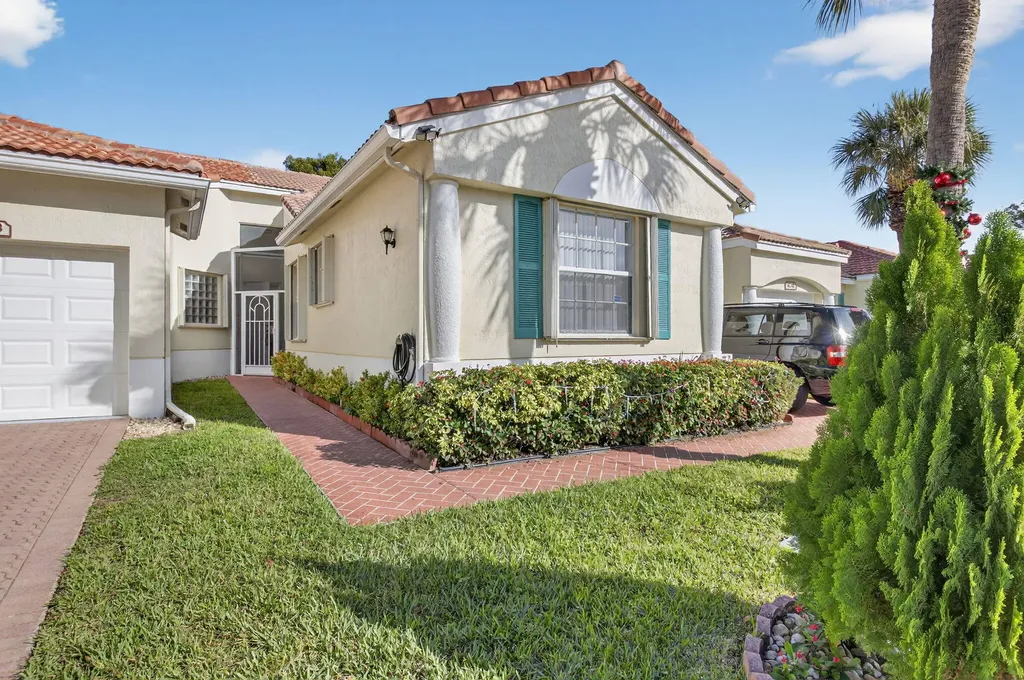 6247 Heliconia Road Delray Beach FL 33484