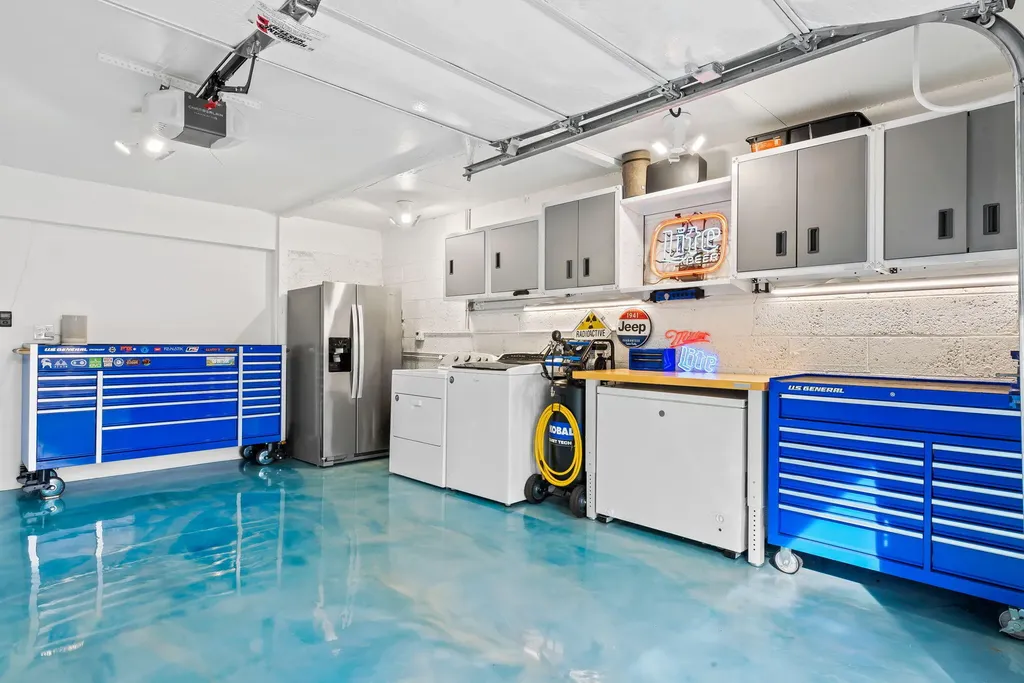 27 NE 16th Avenue Pompano Beach FL 33060