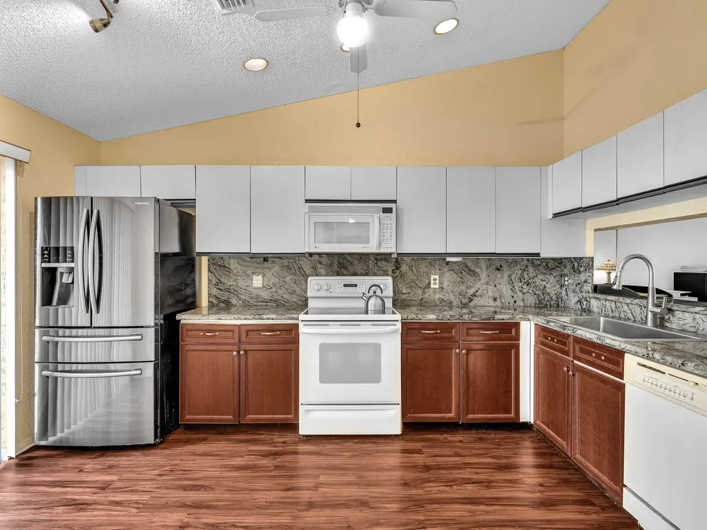 1045 NW 18th Avenue Delray Beach FL 33445