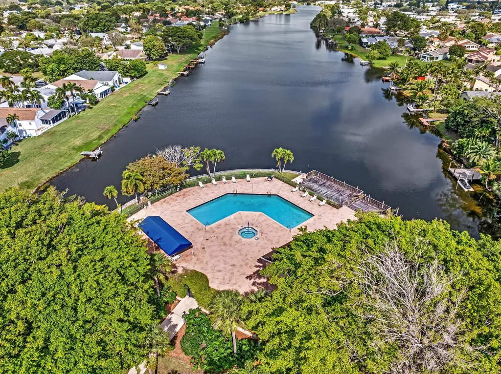 1045 NW 18th Avenue Delray Beach FL 33445