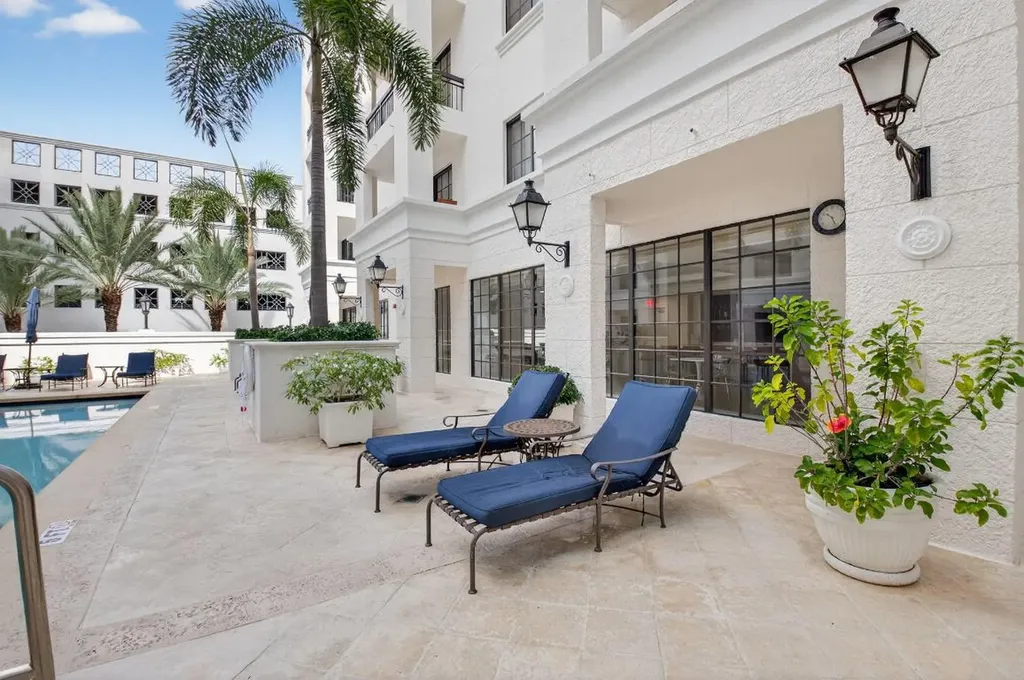 233 S Federal Highway Boca Raton FL 33432