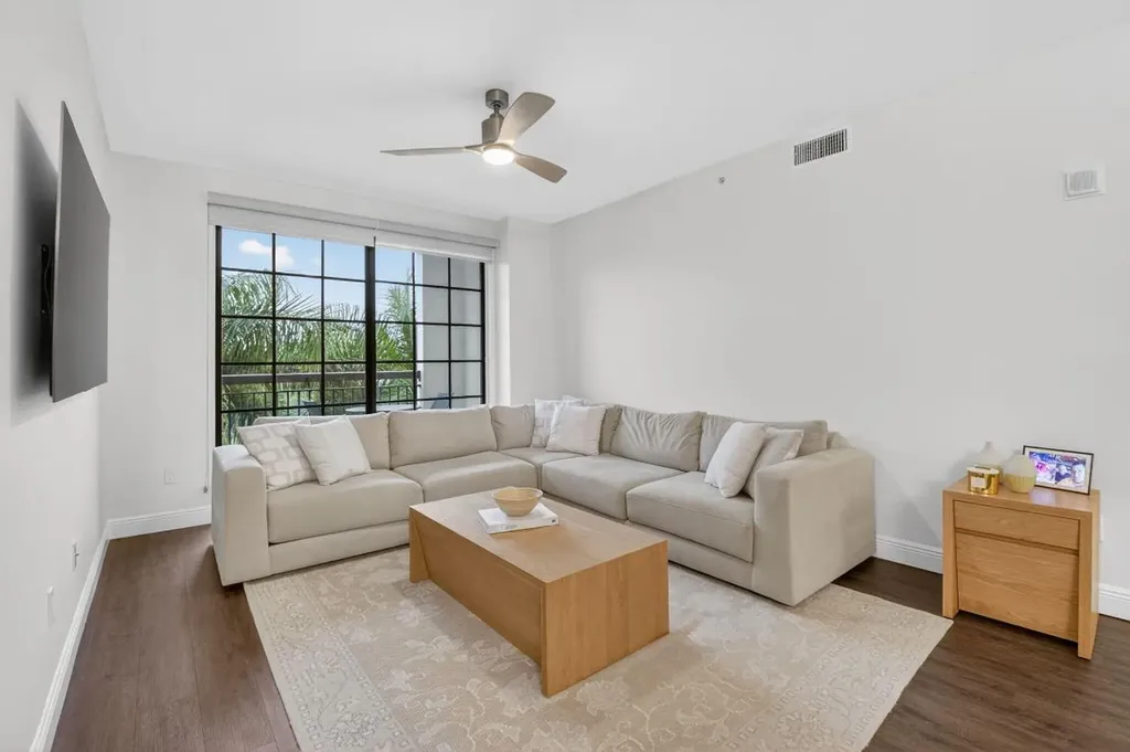 233 S Federal Highway Boca Raton FL 33432