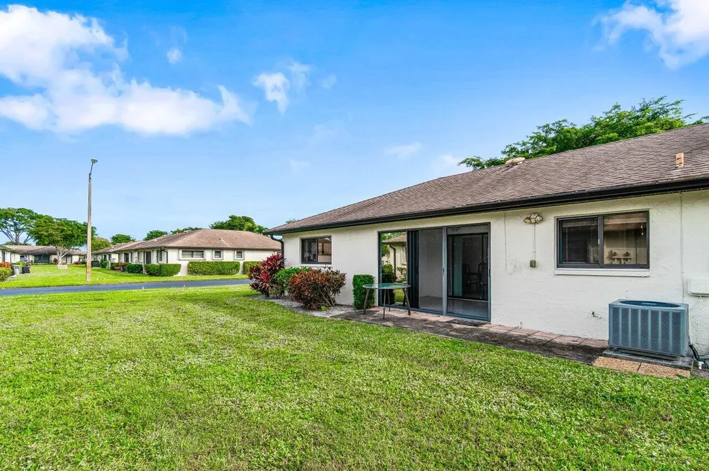 4888 Equestrian Circle Boynton Beach FL 33436