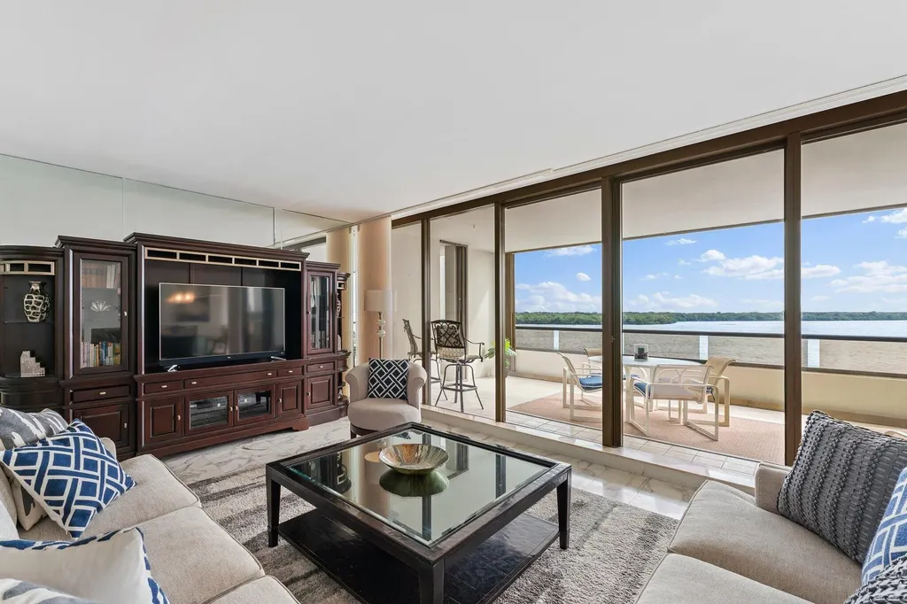 100 Lakeshore Drive North Palm Beach FL 33408