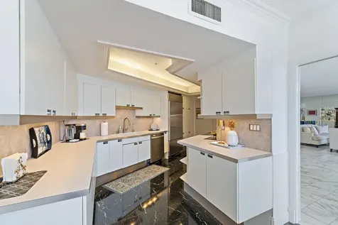 100 Lakeshore Drive North Palm Beach FL 33408