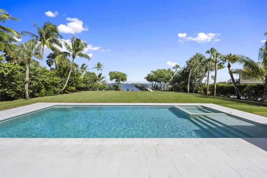 54 S Sewalls Point Road Sewalls Point FL 34996