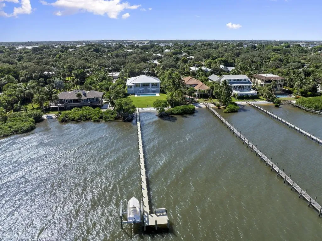 54 S Sewalls Point Road Sewalls Point FL 34996