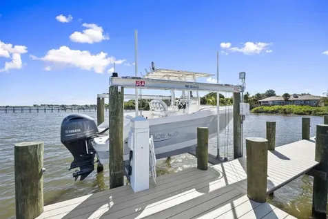 54 S Sewalls Point Road Sewalls Point FL 34996