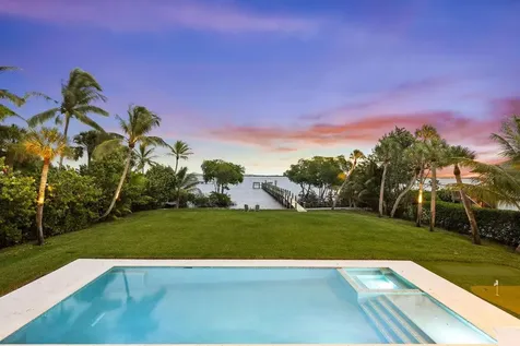 54 S Sewalls Point Road Sewalls Point FL 34996