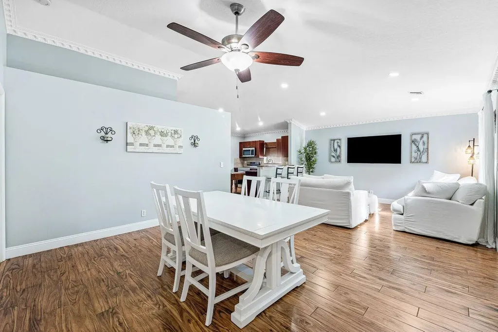 5418 Club Circle Haverhill FL 33415