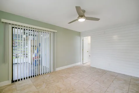 1001 Gatewood Avenue Fort Pierce FL 34982