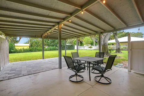 1001 Gatewood Avenue Fort Pierce FL 34982