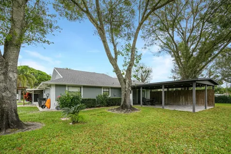 1001 Gatewood Avenue Fort Pierce FL 34982