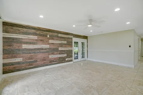 1001 Gatewood Avenue Fort Pierce FL 34982