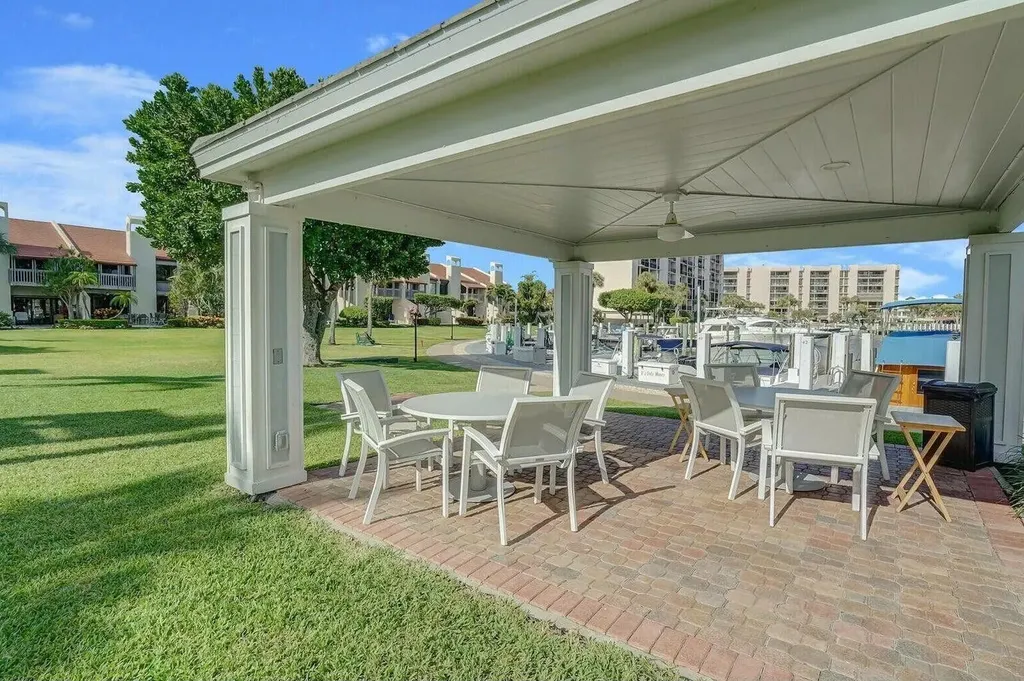 2697 N Ocean Boulevard Boca Raton FL 33431