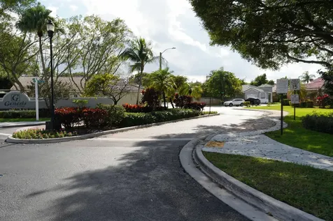 10245 SW 16th Court Pembroke Pines FL 33025
