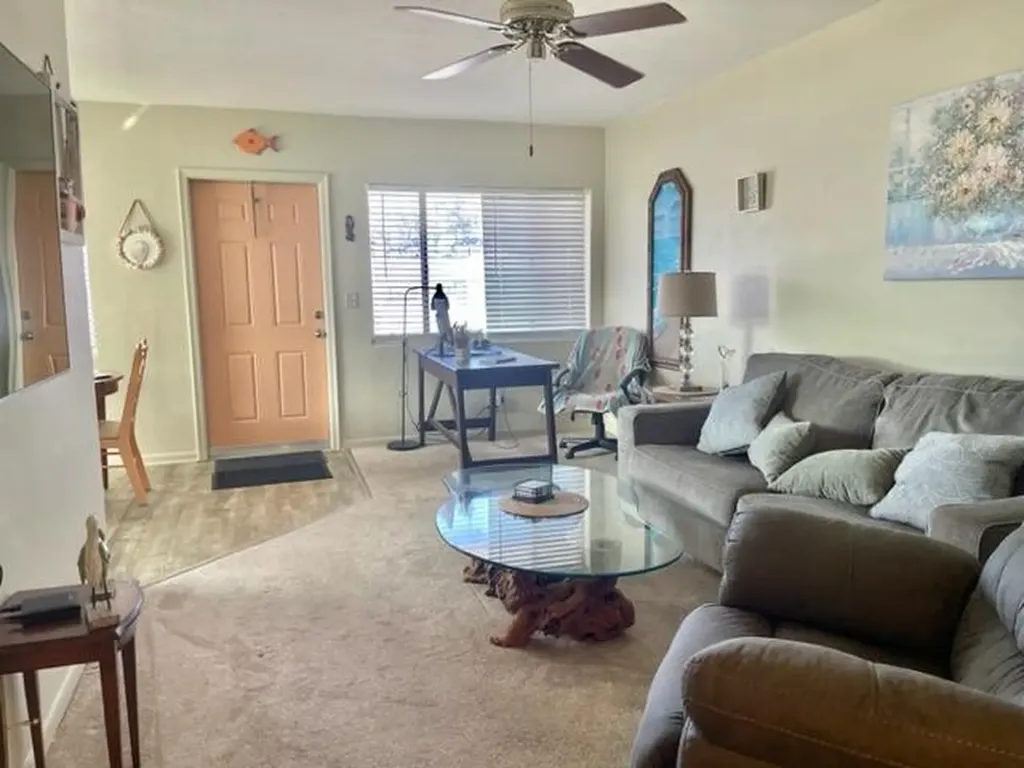 2960 Cynthia Lane Lake Worth Beach FL 33461