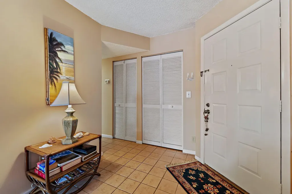1605 S Us Highway 1 Jupiter FL 33477