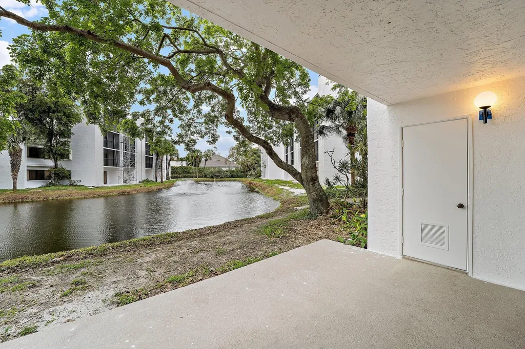 1605 S Us Highway 1 Jupiter FL 33477