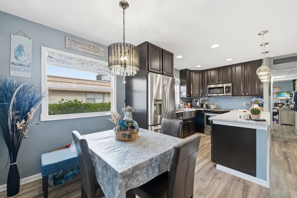 341 Seville O Delray Beach FL 33446