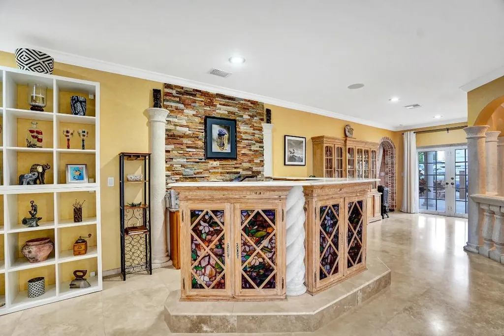 600 Circle Drive Pompano Beach FL 33062