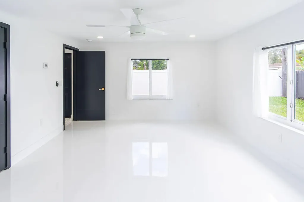 6370 Plunkett Street Hollywood FL 33023