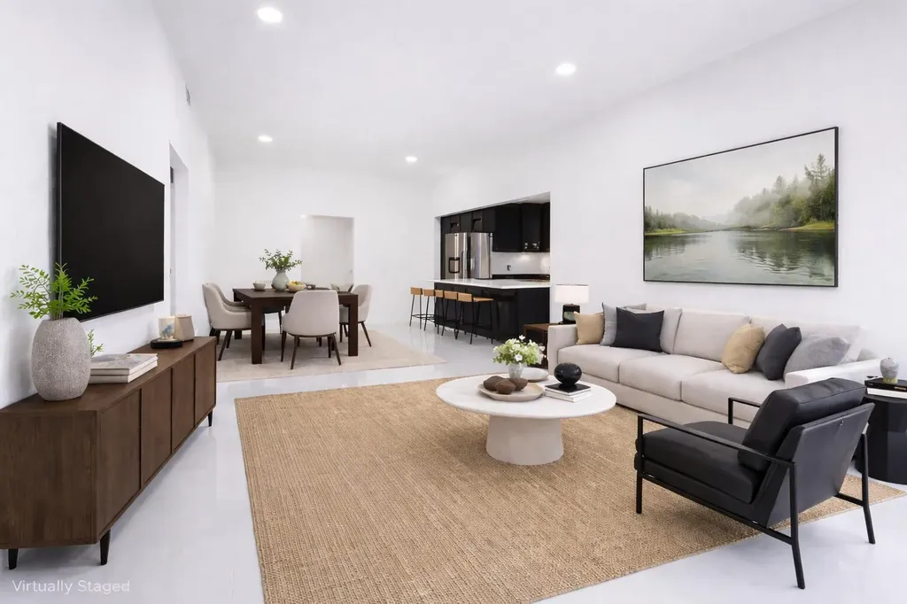 6370 Plunkett Street Hollywood FL 33023