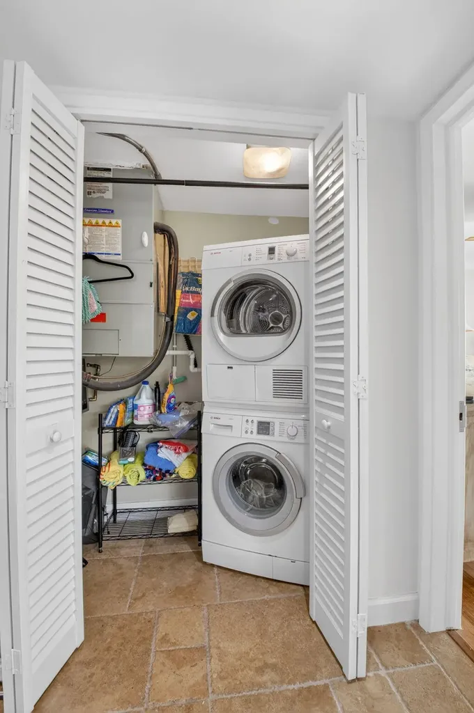 711 NE Harbour Terrace Boca Raton FL 33431