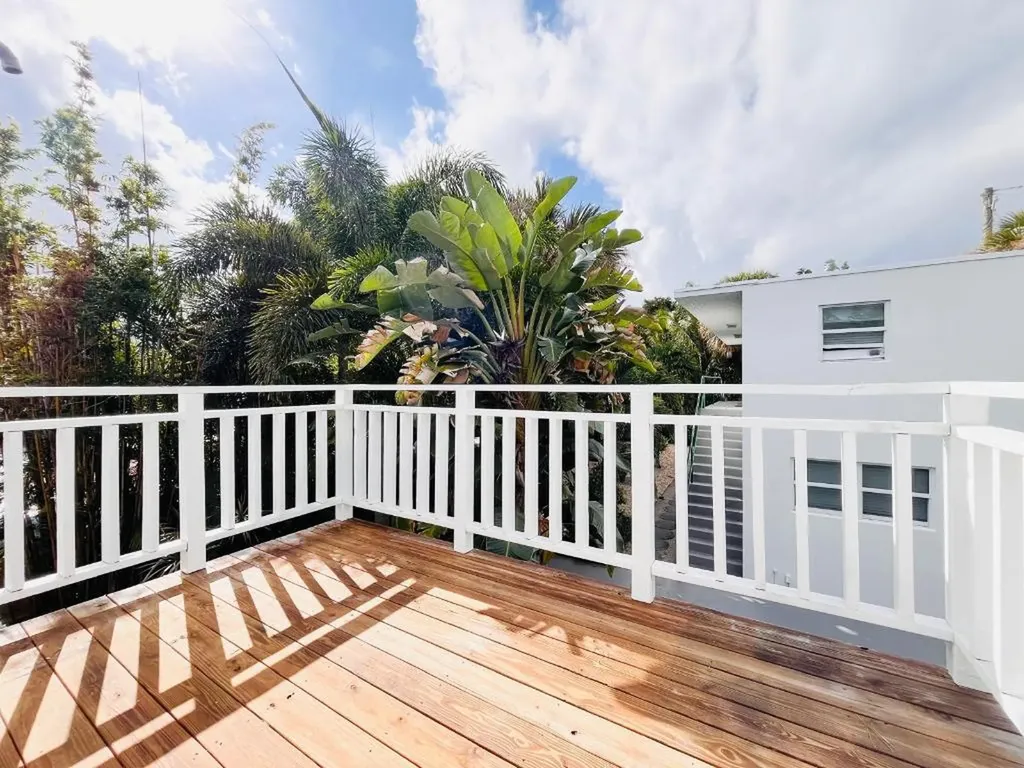 1713 Florida Avenue West Palm Beach FL 33401