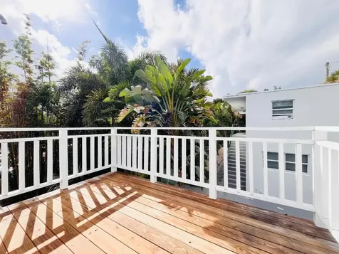 1713 Florida Avenue West Palm Beach FL 33401