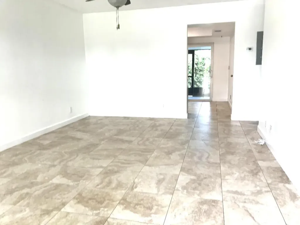 2858 N Dixie Highway Boca Raton FL 33431