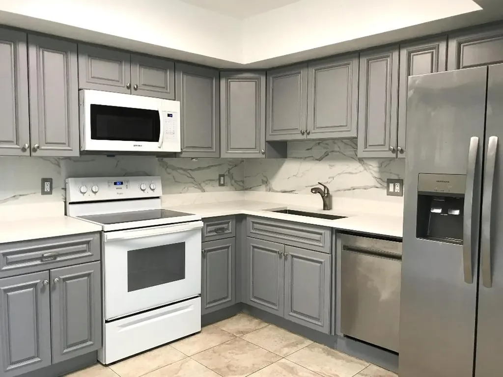 2858 N Dixie Highway Boca Raton FL 33431