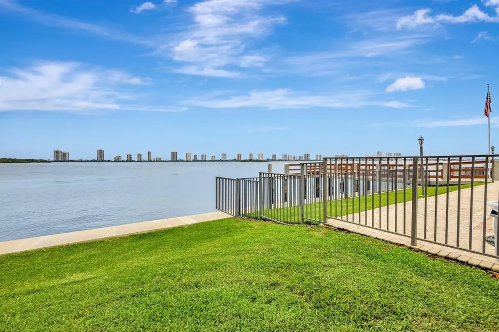 105 Paradise Harbour Boulevard North Palm Beach FL 33408