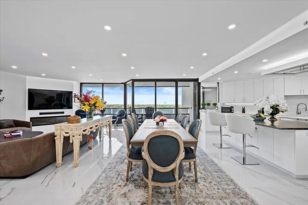 100 Lakeshore Drive North Palm Beach FL 33408