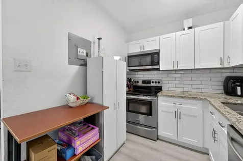 5909 Pinewood Avenue West Palm Beach FL 33407