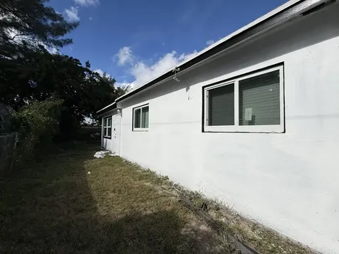 5909 Pinewood Avenue West Palm Beach FL 33407