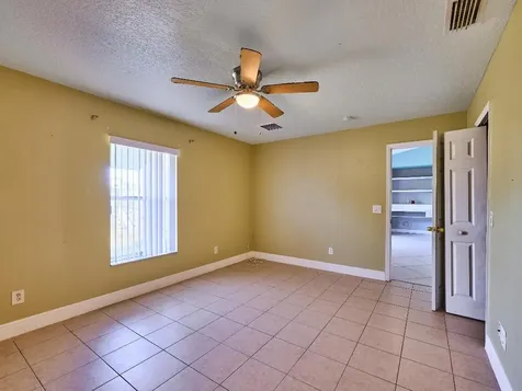 1407 SE Grapeland Avenue Port St Lucie FL 34952
