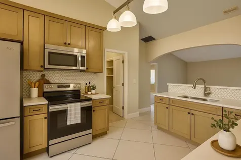 1407 SE Grapeland Avenue Port St Lucie FL 34952