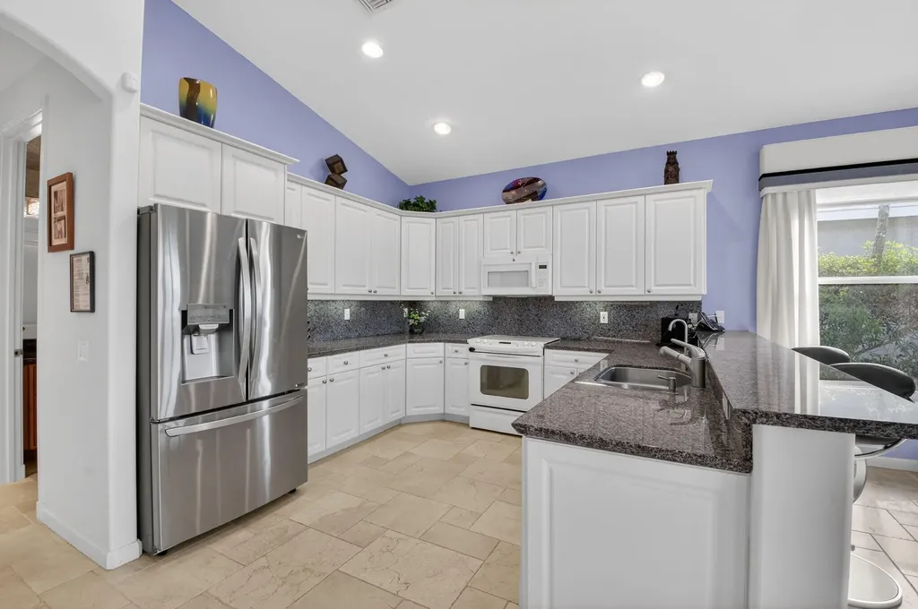 13197 Alhambra Lake Circle Delray Beach FL 33446