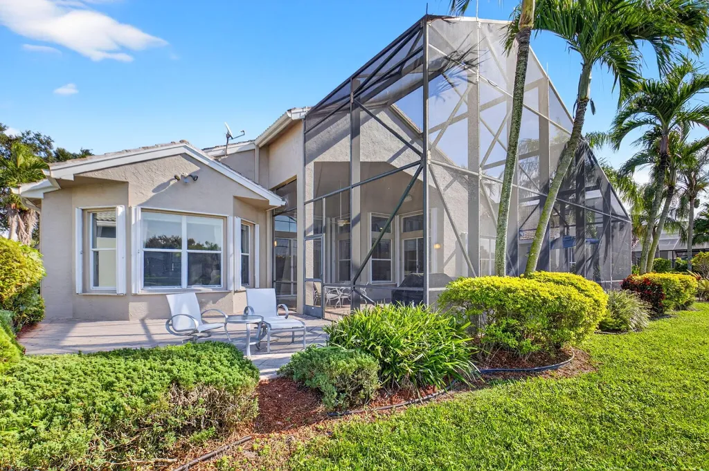 13197 Alhambra Lake Circle Delray Beach FL 33446