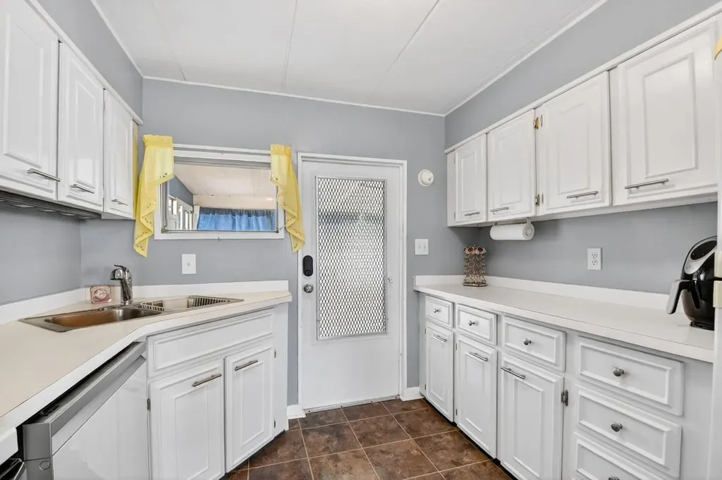 12001 Iguana Bay Boynton Beach FL 33436